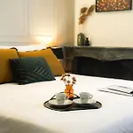 Mazzini\'S Rooms