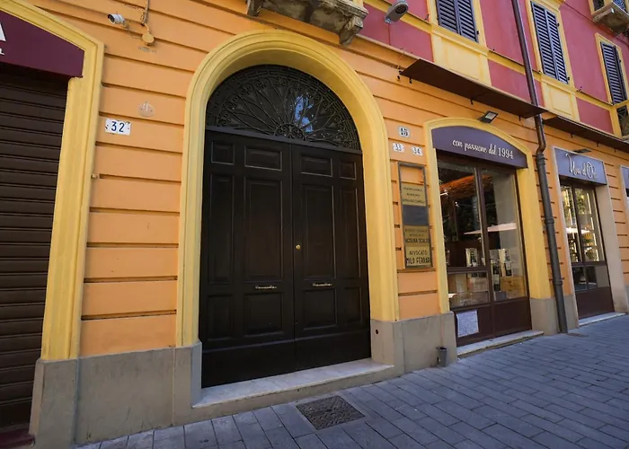 Mazzini\'S Rooms